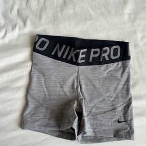 Women’s Nike pros grey